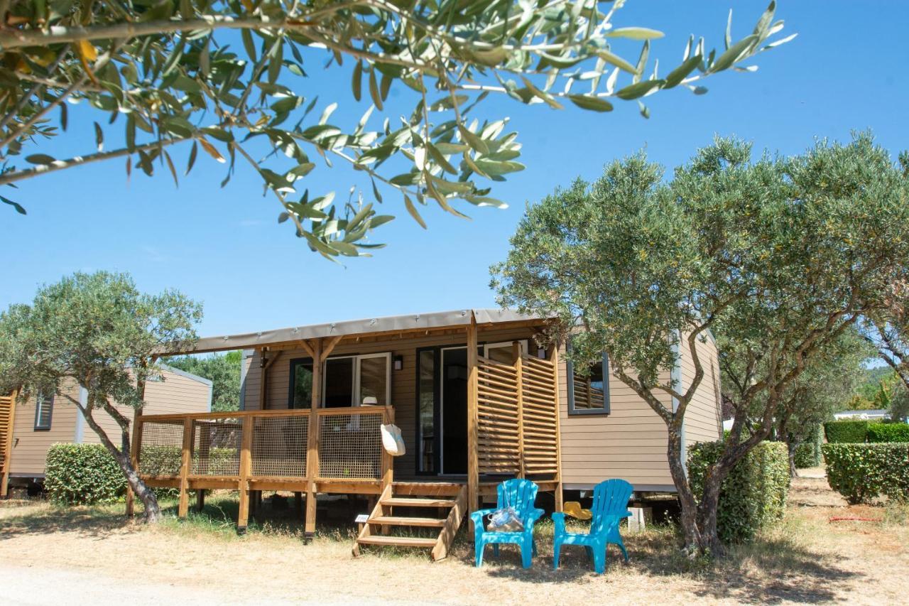 Camping International D'Aups Eksteriør billede